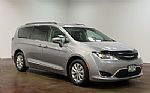 2017 Pacifica Thumbnail 22