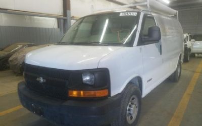 2005 Chevrolet Express Cargo Van G2500