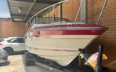 1988 SEA Ray Cuddy Cabin 