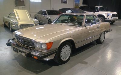 Photo of a 1987 Mercedes-Benz 560 SL Convertible for sale