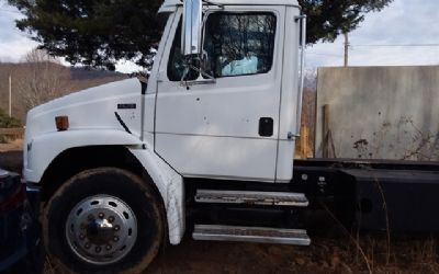 Photo of a 1999 Freightliner FL 70 for sale