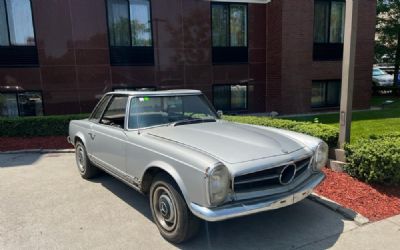 Photo of a 1967 Mercedes-Benz 230SL for sale