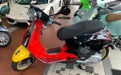 Photo of a 2023 Vespa Primavera 150 Mickey Mouse for sale