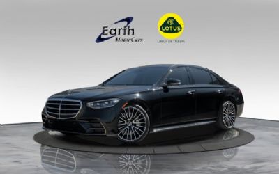 Photo of a 2023 Mercedes-Benz S-Class S 580 4maticâ® AMG Line 21-Inch AMG Wheels Night Package for sale