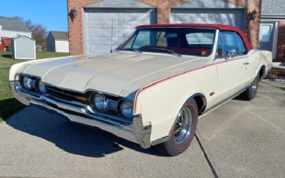 Photo of a 1967 Oldsmobile 442 Convertible for sale