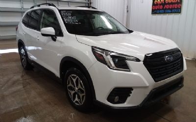 2023 Subaru Forester Premium