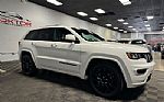 2017 Grand Cherokee Thumbnail 1