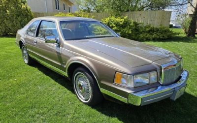 Photo of a 1985 Lincoln Continental Coupe for sale