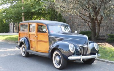 1939 Ford V-8 Deluxe Woody Wagon 